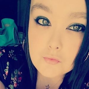 Meet your Posher, Brandy